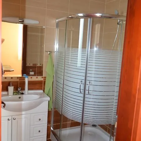 Guest house Modos Falusi Szallashely Bihartorda