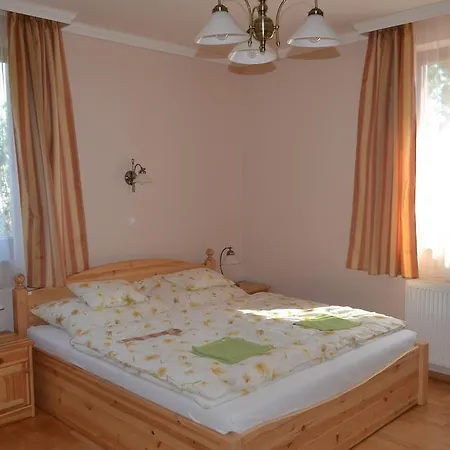 Guest house Modos Falusi Szallashely