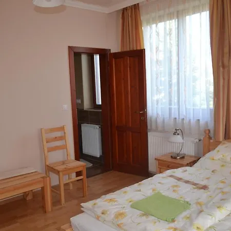 Modos Falusi Szallashely Bihartorda