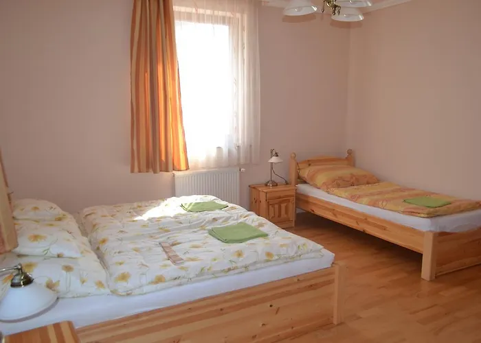بيت ضيافة Modos Falusi Szallashely 3*
